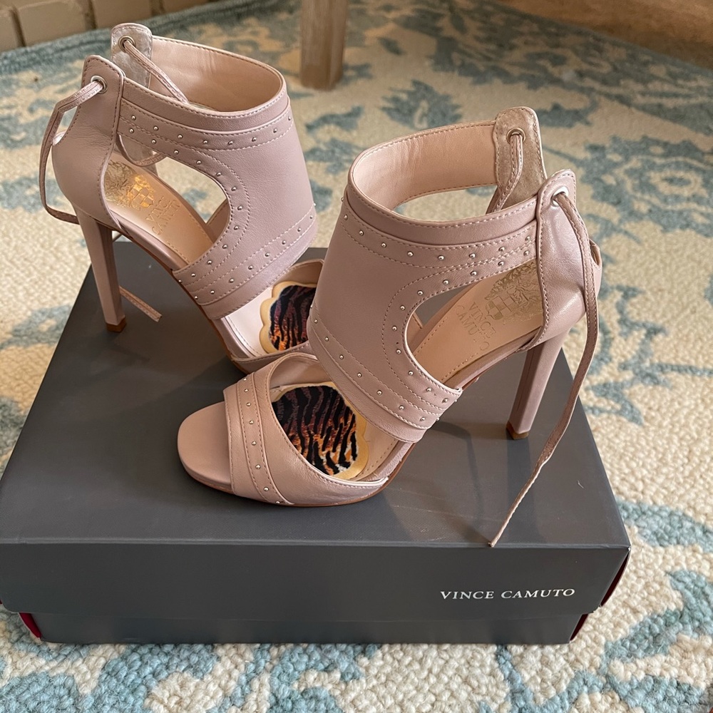 Cute Vince Camuto shoes!